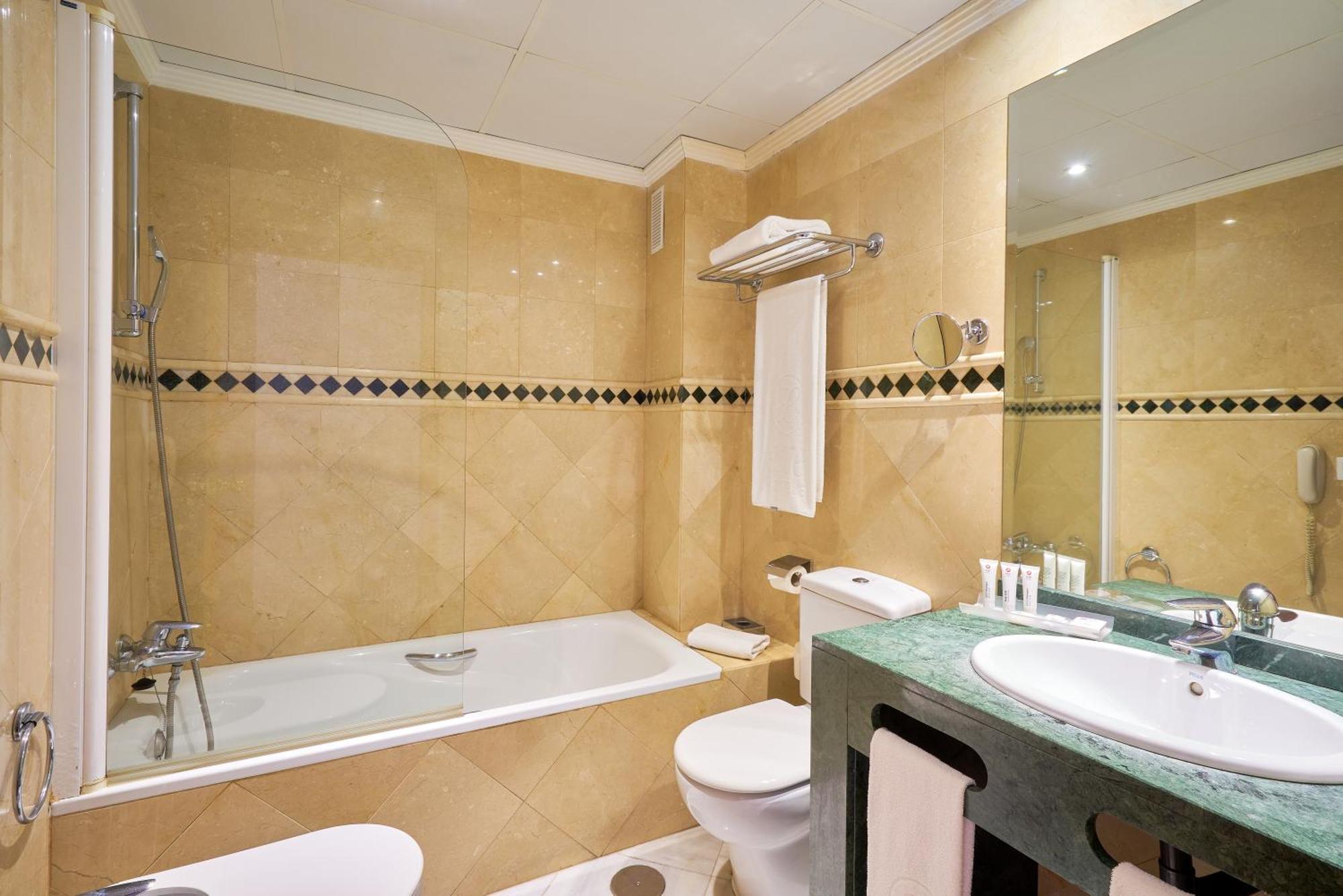 Double Room,1207672597:JPEG