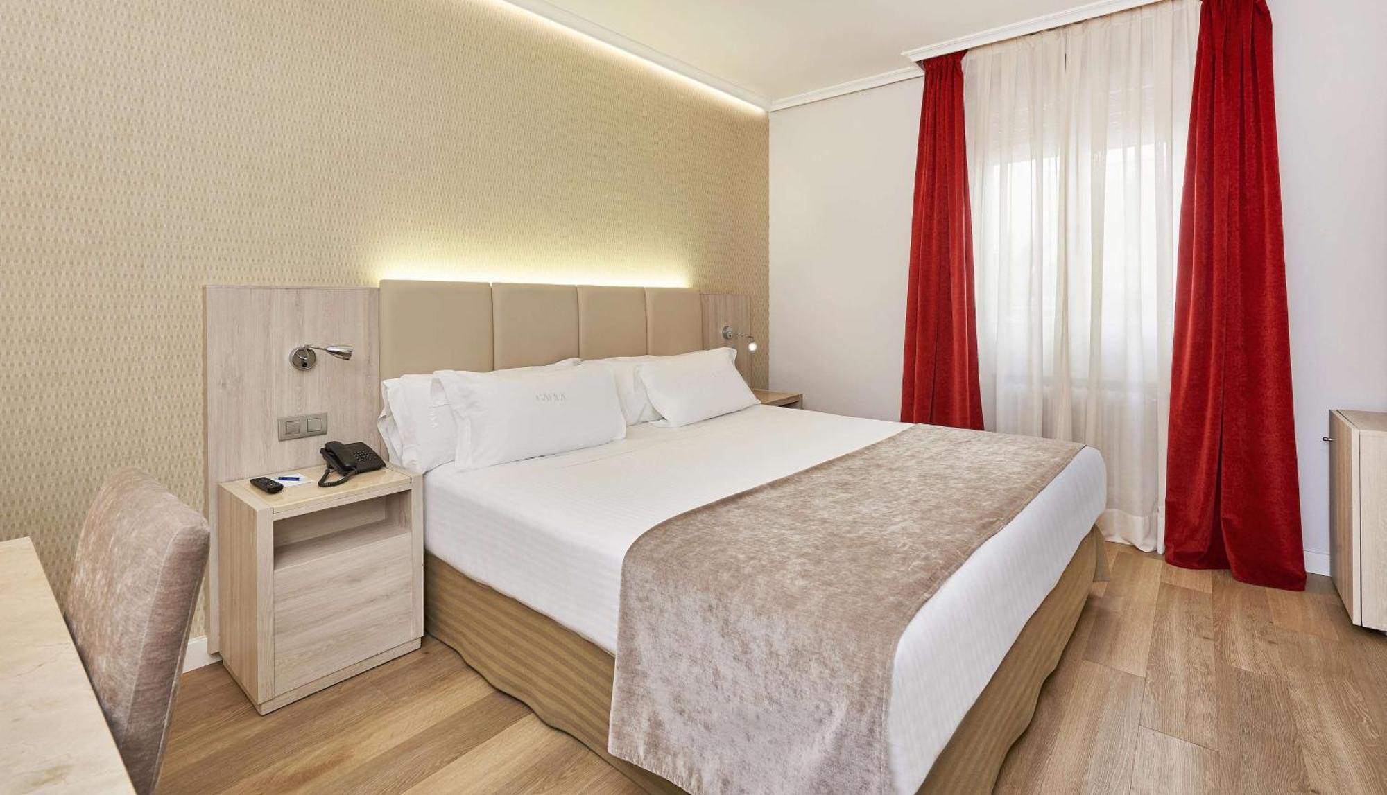 Standard Room,1705610839:JPEG